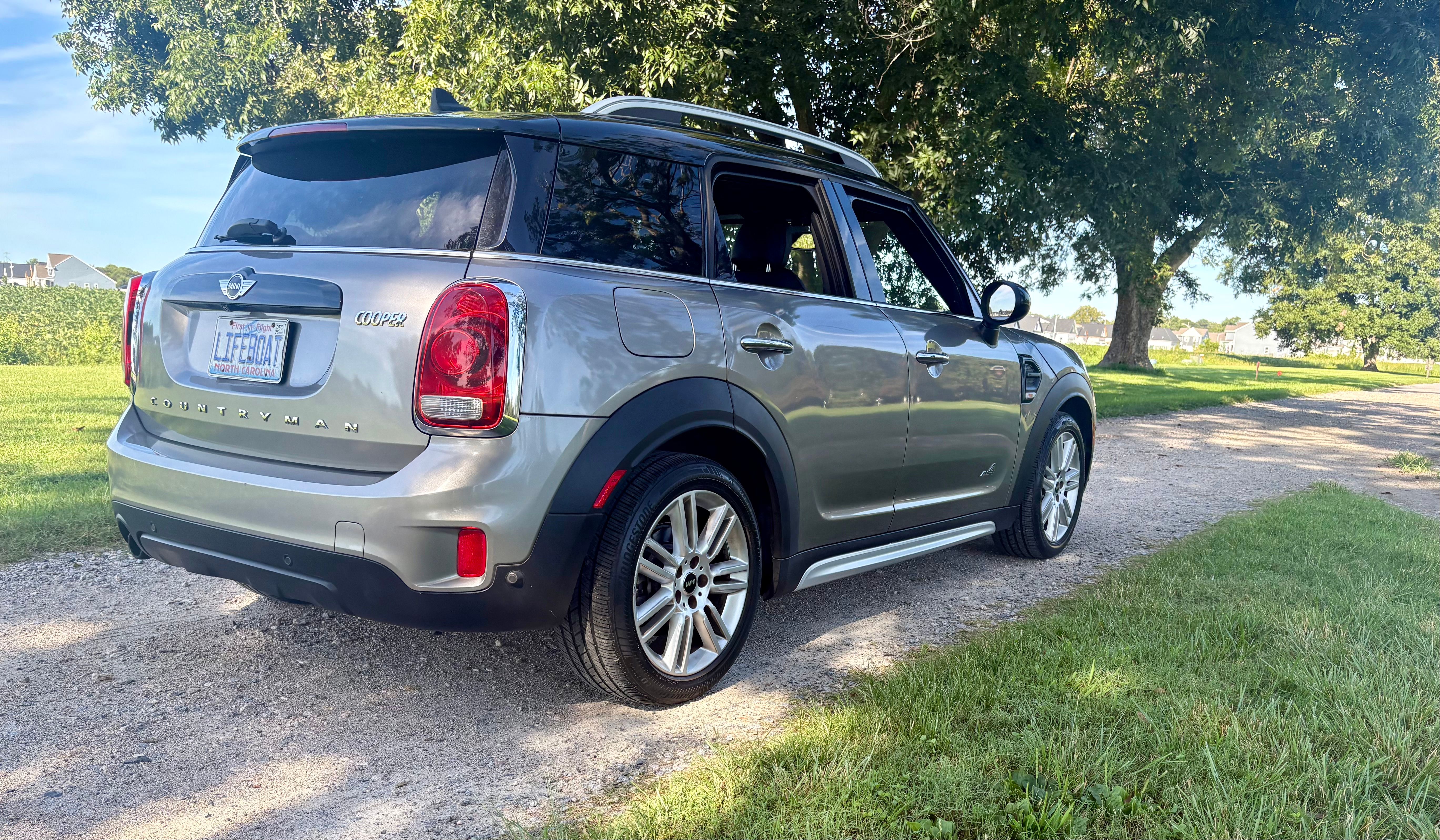 Used 2017 MINI Cooper Countryman ALL4 AWD/4WD image 4