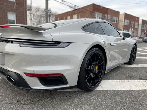 Used 2022 Porsche 911 Turbo S image 6
