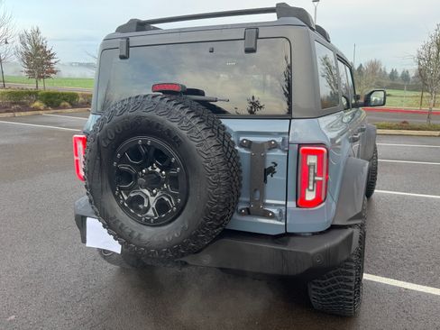 Used 2024 Ford Bronco Wildtrak image 5