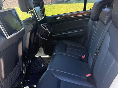 Used 2012 Mercedes-Benz GL 450 4MATIC image 5