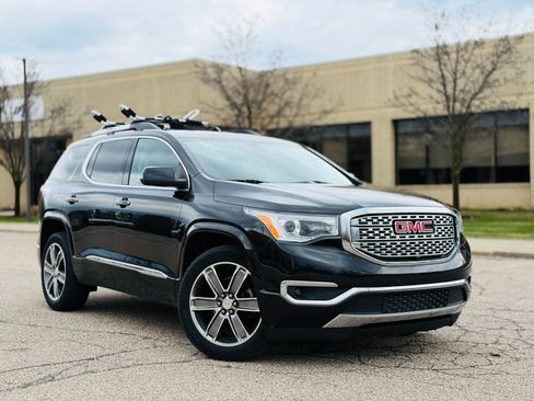 Used 2017 GMC Acadia Denali w/ Technology Package image 1