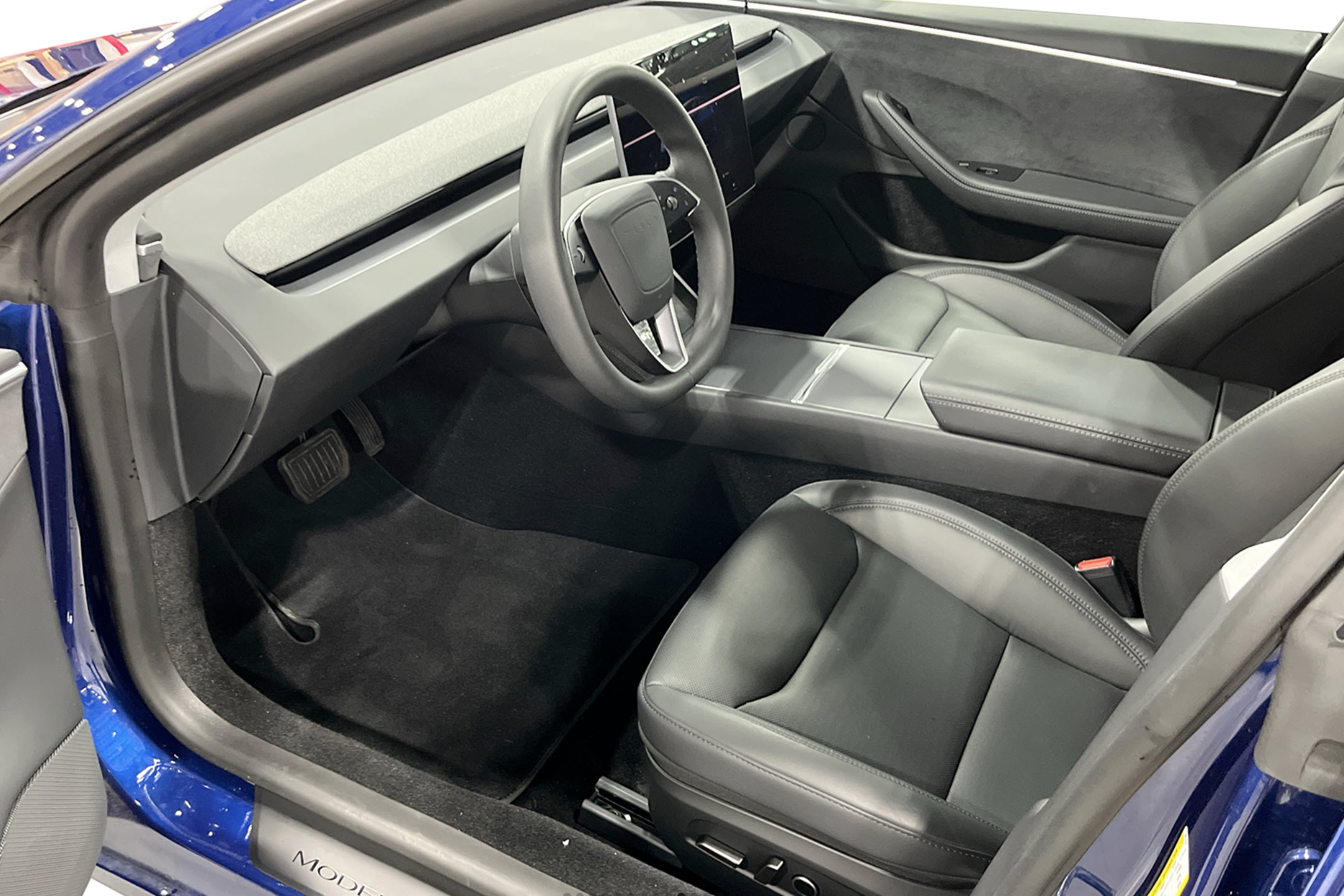Used 2025 Tesla Model 3 Long Range AWD/4WD image 11