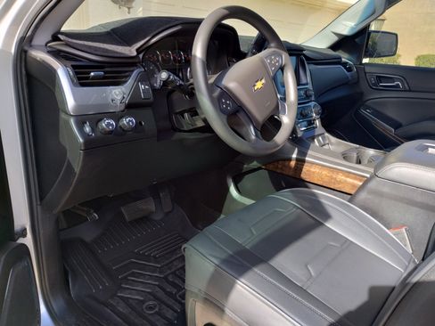 Used 2020 Chevrolet Tahoe 4WD w/ Remote Keyless Entry Package image 14