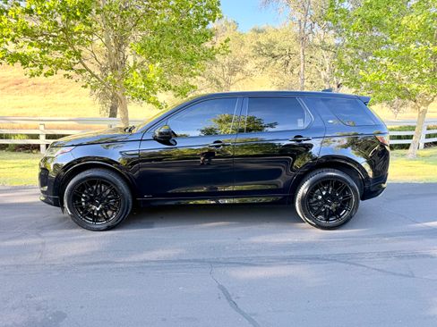 Used 2020 Land Rover Discovery Sport SE R-Dynamic AWD/4WD image 2