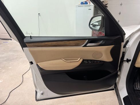 Used 2017 BMW X3 sDrive28i image 19