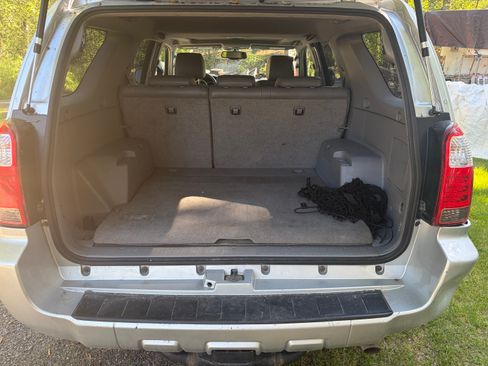 Used 2006 Toyota 4Runner Limited w/ Preferred Accessory Pkg AWD/4WD image 11