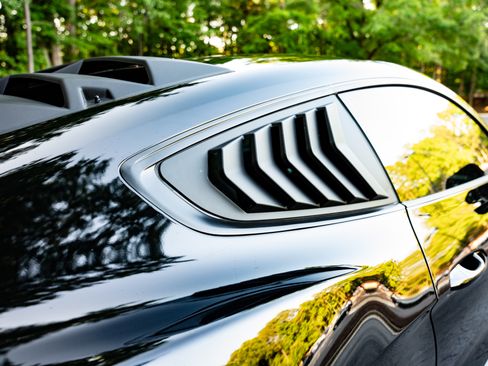 Used 2015 Ford Mustang GT image 11