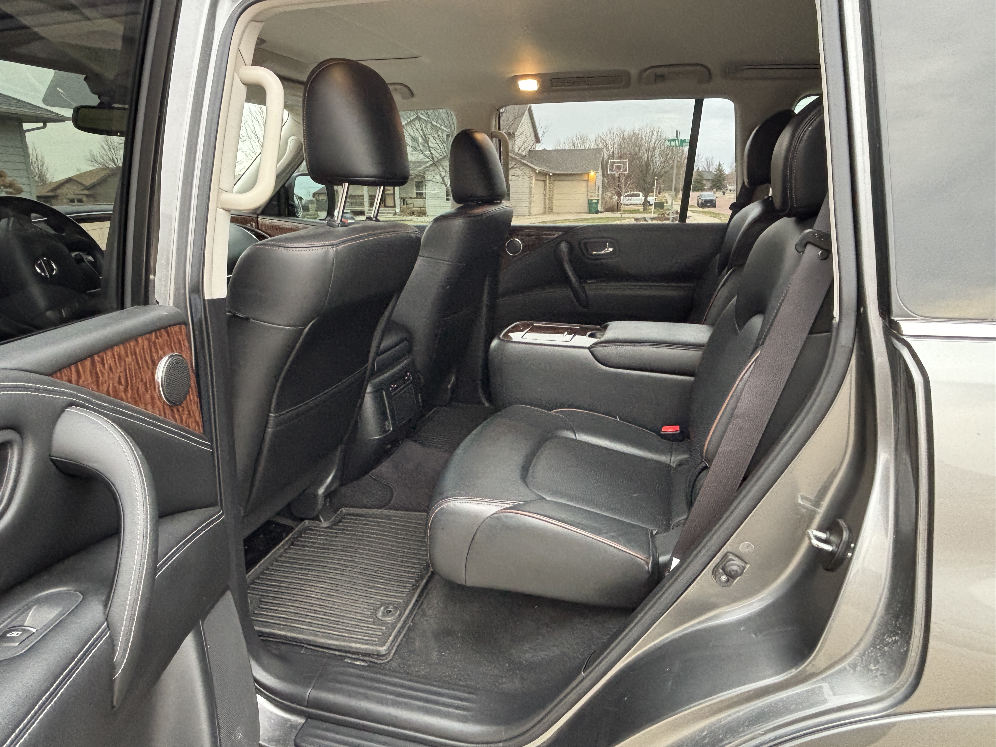 Used 2020 Nissan Armada SL w/ Premium Package AWD/4WD image 13