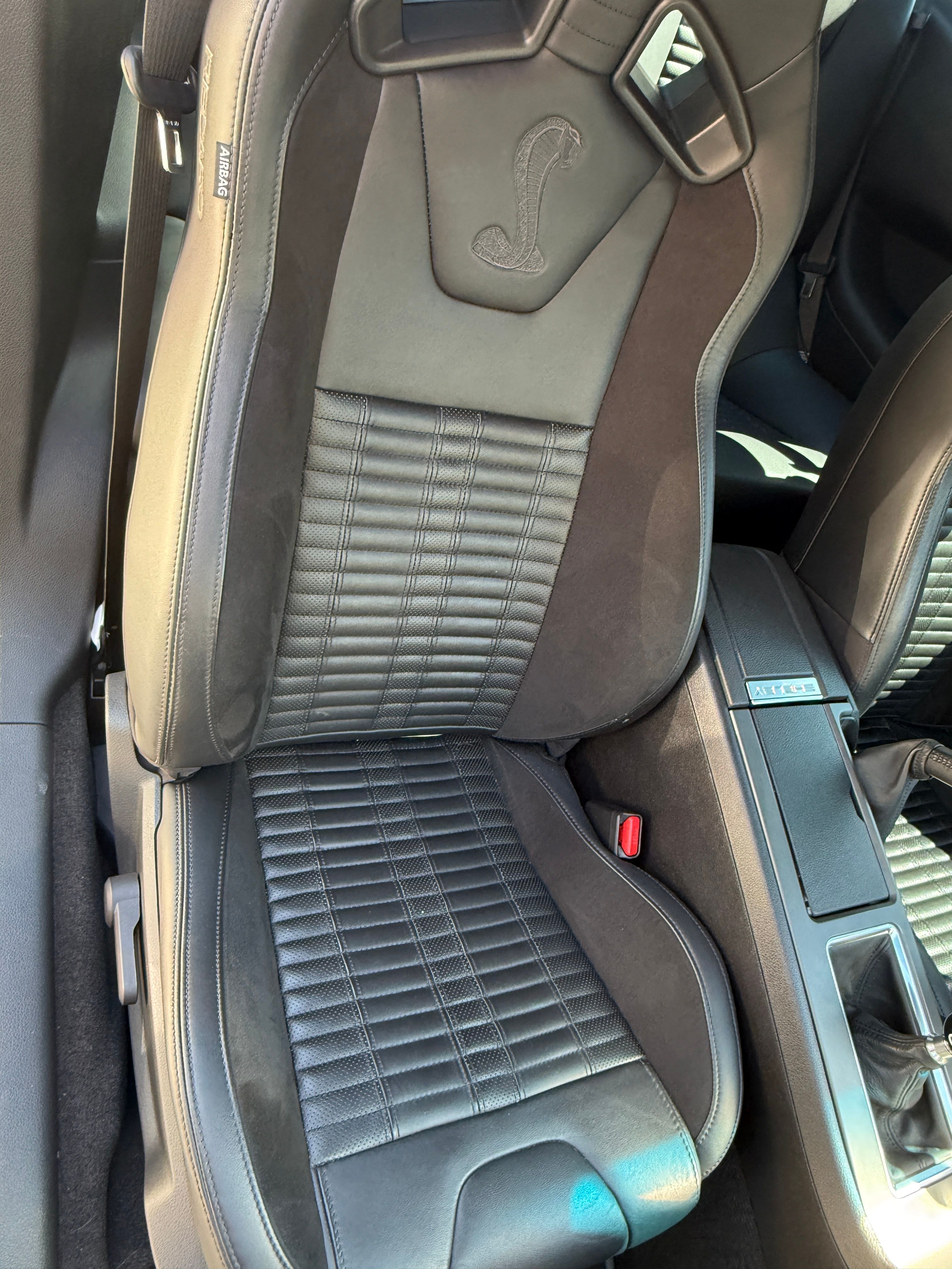 Used 2013 Ford Mustang Shelby GT500 RWD image 16
