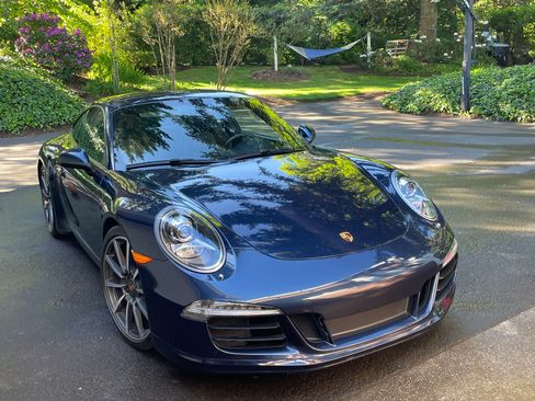 Used 2013 Porsche 911 Carrera S RWD image 4