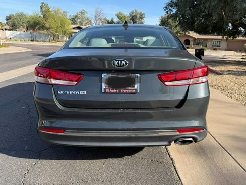 Used 2016 Kia Optima LX image 6