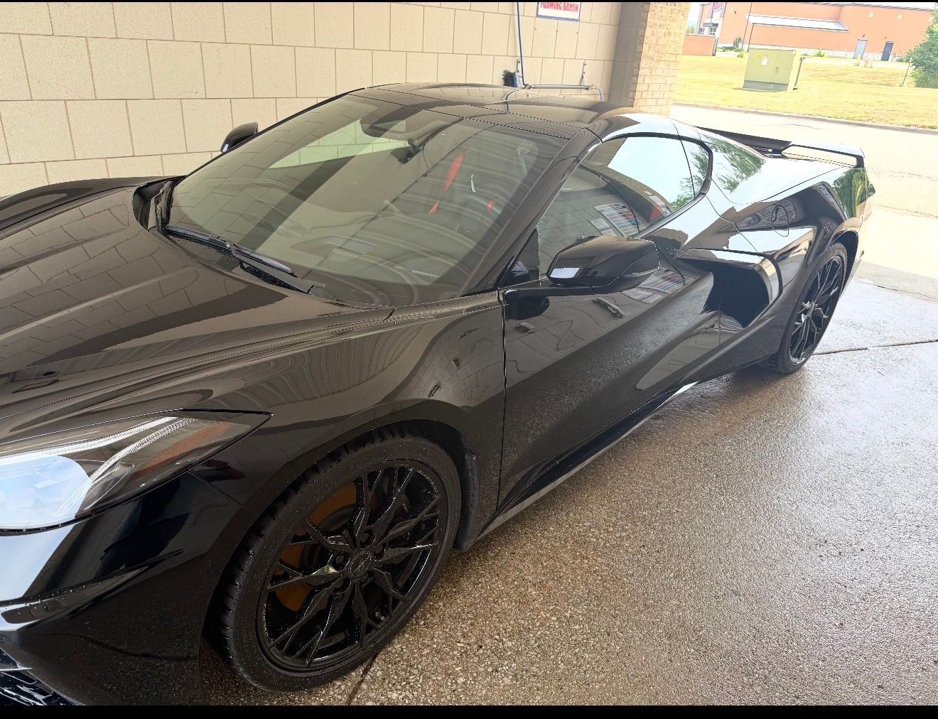 Used 2024 Chevrolet Corvette Stingray Premium Cpe w/ Z51 Performance Package RWD image 1