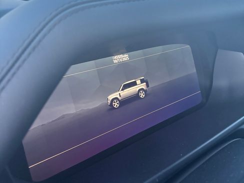 Used 2022 Land Rover Defender 110 X-Dynamic HSE image 11