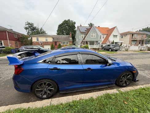 Used 2021 Honda Civic Sport image 12
