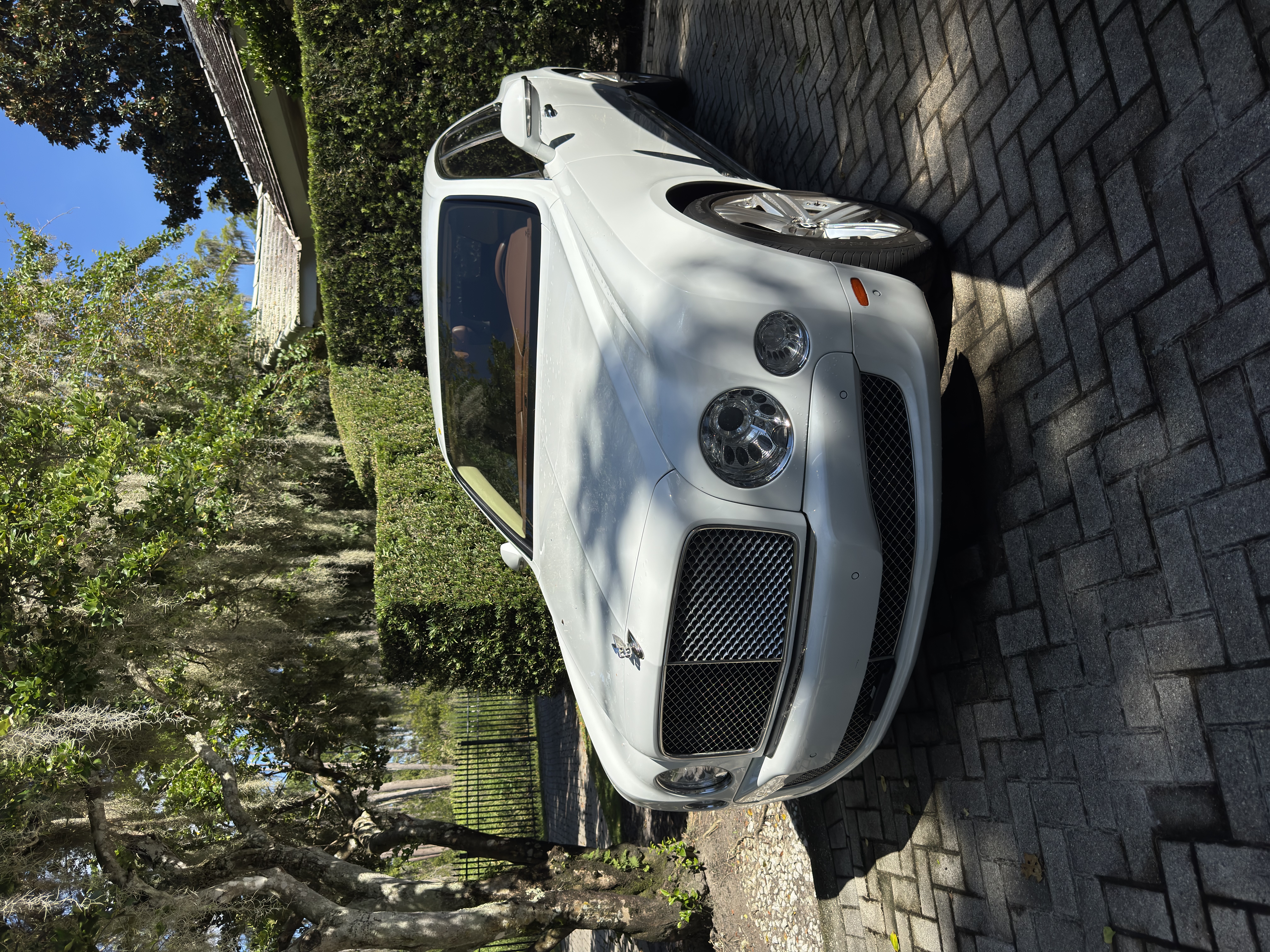 Used 2012 Bentley Mulsanne RWD image 12