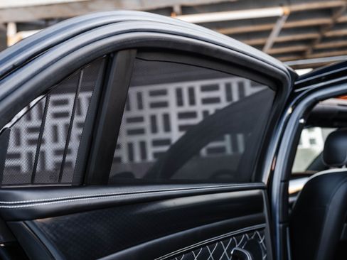 Used 2017 Bentley Flying Spur S W12 image 26