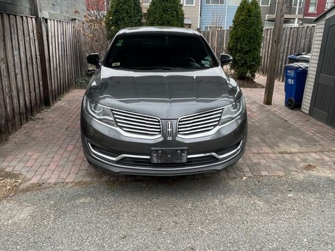Used 2018 Lincoln MKX Select w/ Select Plus Package image 26