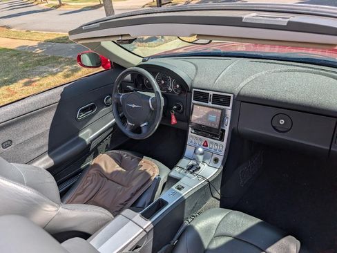 Used 2005 Chrysler Crossfire Limited RWD image 7