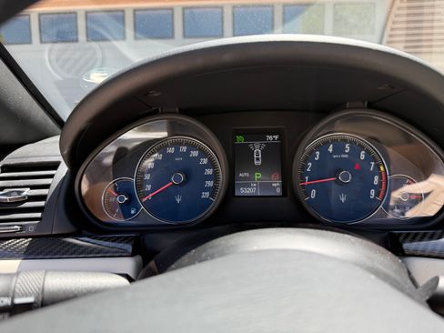 Used 2013 Maserati GranTurismo Sport RWD image 17