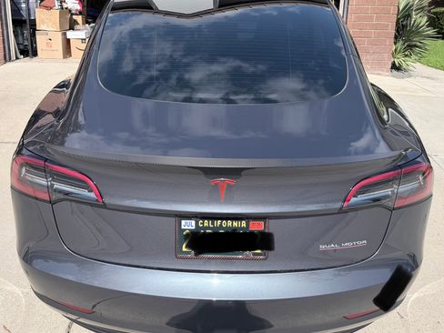 Used 2023 Tesla Model 3 Performance image 8