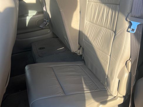 Used 2004 Toyota Tundra Limited image 12