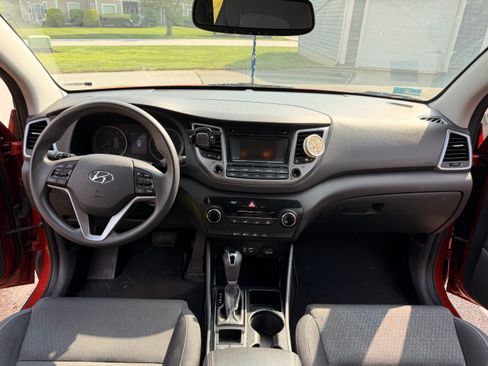Used 2016 Hyundai Tucson SE w/ Option Group 02 AWD/4WD image 2