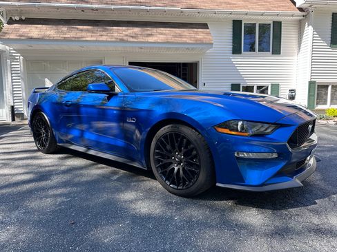 Used 2018 Ford Mustang GT w/ GT Performance Package RWD image 1
