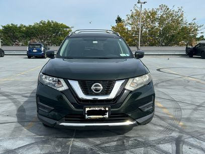 Used 2018 Nissan Rogue SV