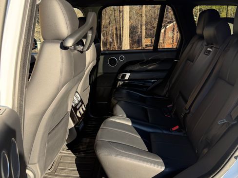 Used 2017 Land Rover Range Rover image 13