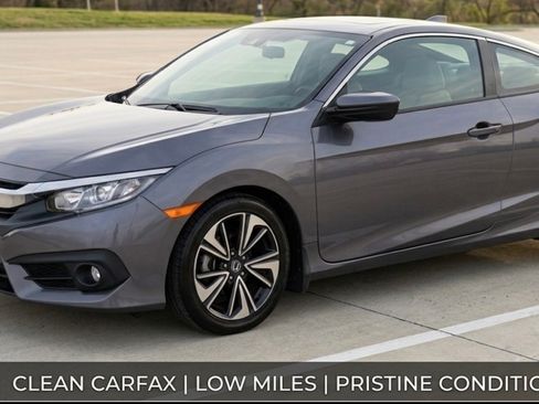 Used 2017 Honda Civic EX-T image 11