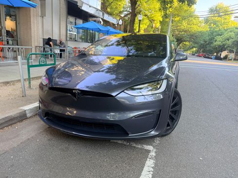 Used 2022 Tesla Model X AWD/4WD image 5