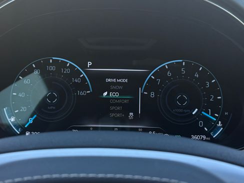 Used 2022 Genesis GV70 3.5T Sport w/ Sport Prestige Package image 25