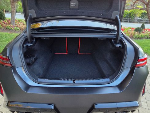 Used 2025 BMW M5 Sedan 4D w/ Carbon Package image 10