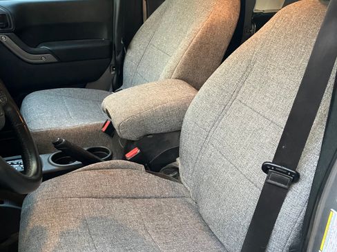 Used 2015 Jeep Wrangler Unlimited Sport w/ Quick Order Package 24S image 12