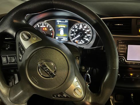 Used 2018 Nissan Sentra S image 5