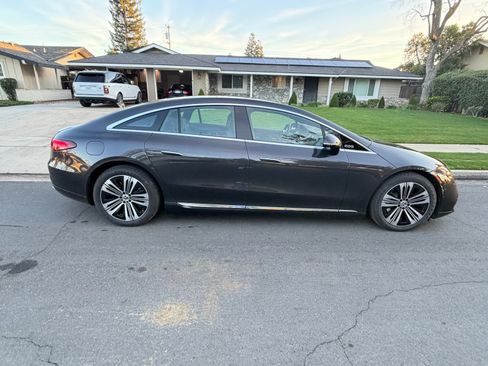 Used 2024 Mercedes-Benz EQS 450+ 4MATIC Sedan image 4