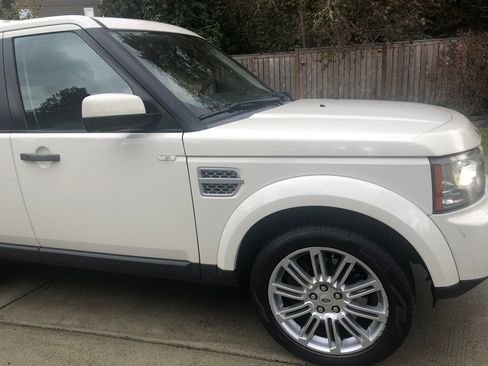 Used 2010 Land Rover LR4 HSE LUX image 4