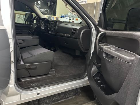 Used 2012 GMC Sierra 2500 SLE w/ SLE Preferred Package image 15