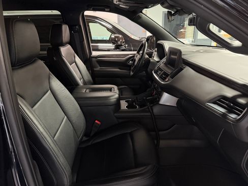 Used 2024 Chevrolet Suburban LS image 6