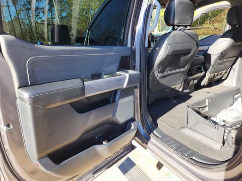 Used 2023 Ford F350 Lariat w/ Lariat Ultimate Package image 24