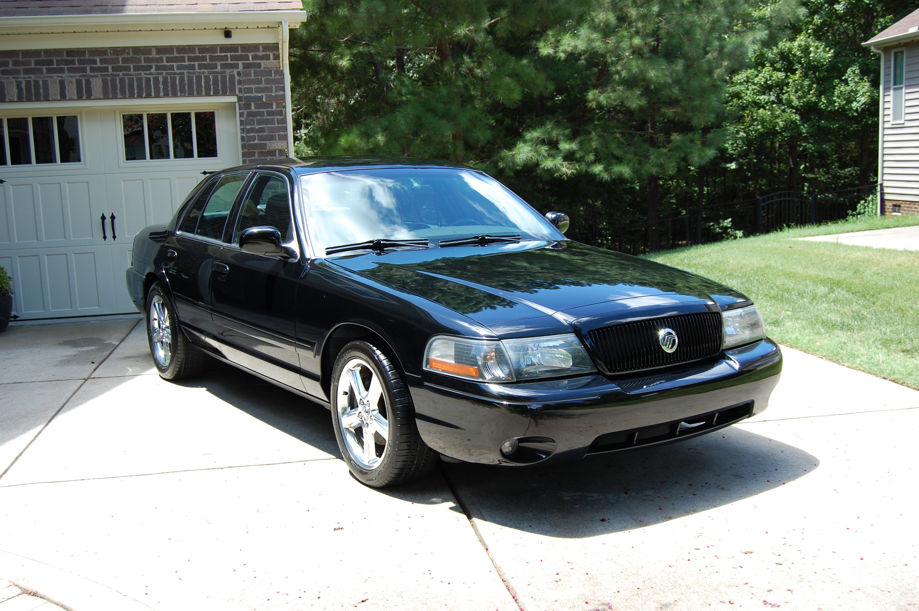 Used 2003 Mercury Marauder RWD image 1