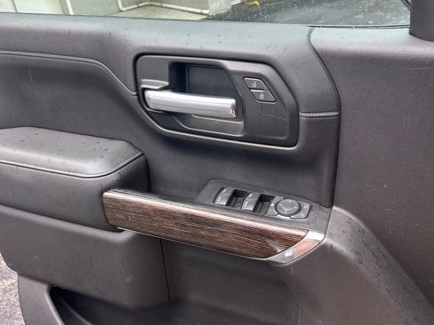 Used 2020 GMC Sierra 1500 SLE w/ SLE Value Package image 16