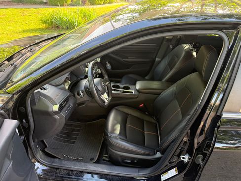 Used 2022 Nissan Altima 2.5 SR FWD image 7