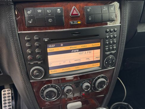 Used 2012 Mercedes-Benz G 550 image 11