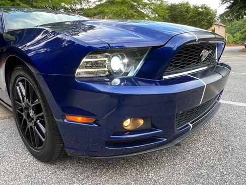 Used 2014 Ford Mustang Coupe w/ Equipment Group 102A RWD image 23
