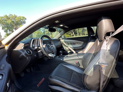 Used 2010 Chevrolet Camaro SS w/ RS Package RWD image 16