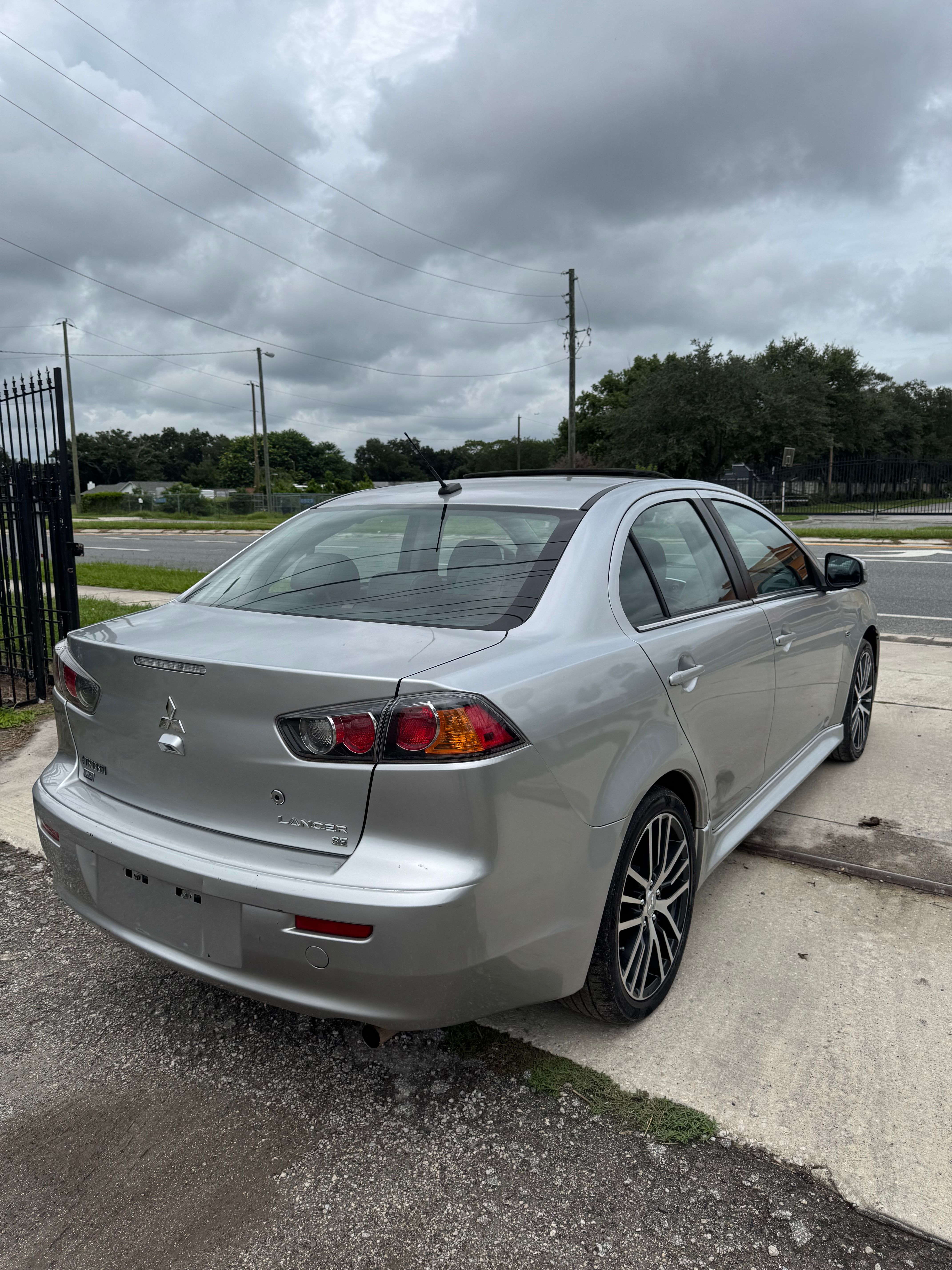Used 2017 Mitsubishi Lancer AWD Sedan image 5