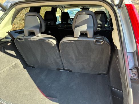 Used 2019 Volvo XC90 T6 Momentum w/ Advanced Package image 7