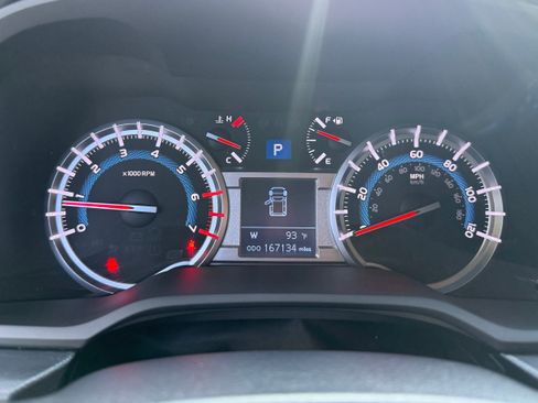 Used 2015 Toyota 4Runner SR5 Premium AWD/4WD image 10
