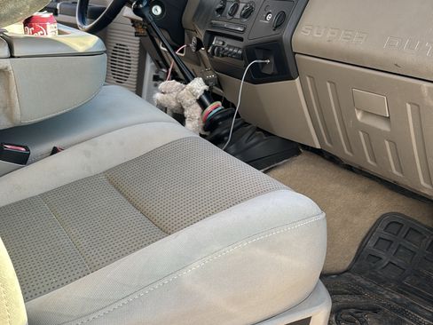 Used 2008 Ford F350 XLT image 9